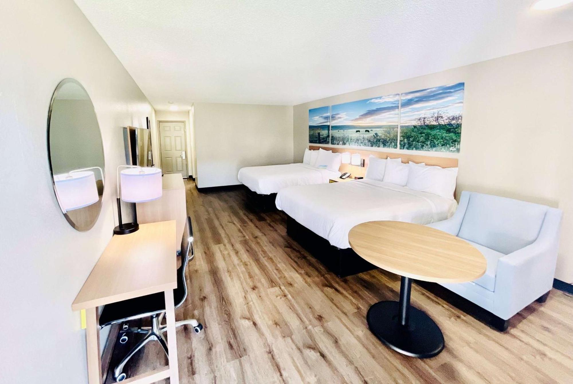 Queen Room with Two Queen Beds - Non-Smoking,1706345350:JPEG